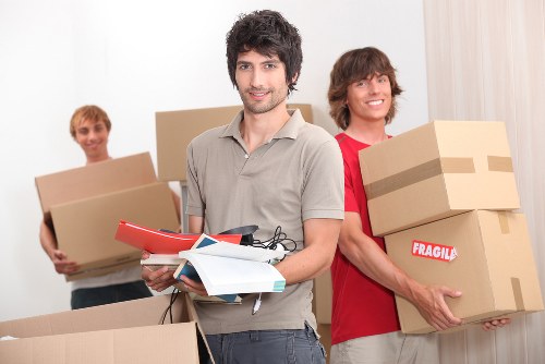 Flexible van-based moving help for home and office items